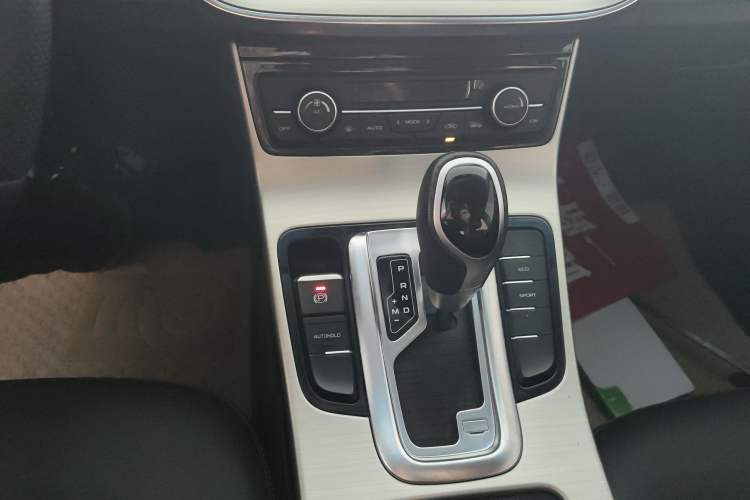 Used Geely Auto Emgrand GL 2017 1.8L DCT Elite Model
