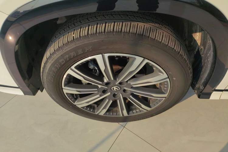 Used Changan CS75 PLUS 2024 3rd Generation Champion Edition 2.0T Intelligent Drive Performance Model