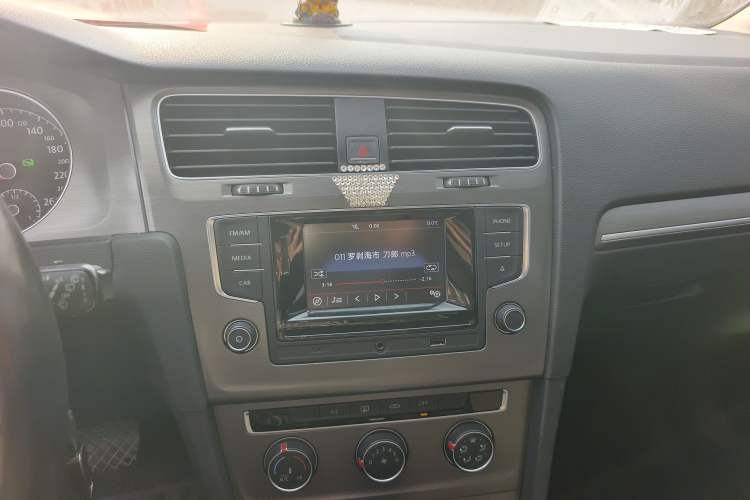 Used Volkswagen Golf 2016 1.6L Automatic Comfort Model
