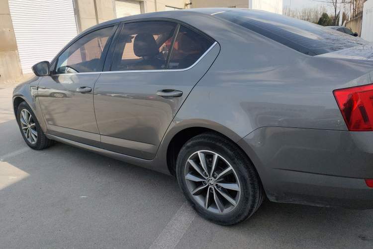 Used Skoda Octavia 2017 1.6L Automatic Chuanxing Edition