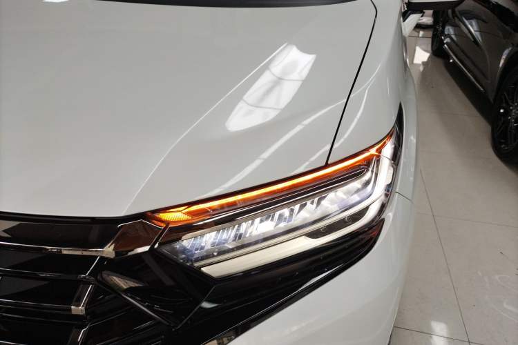 Used Honda Elysion 2022 2.0L eHEV Prestige Edition
