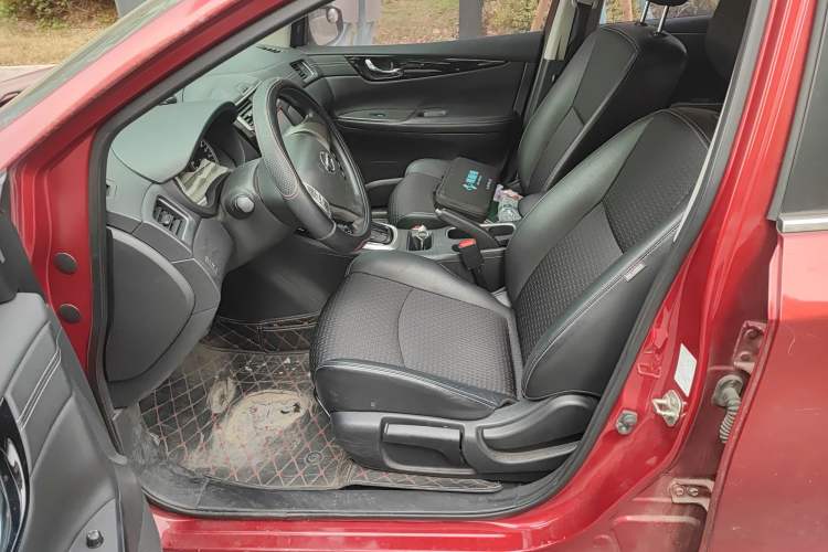 Used Nissan Tiida 2016 1.6L CVT Smart Drive Edition
