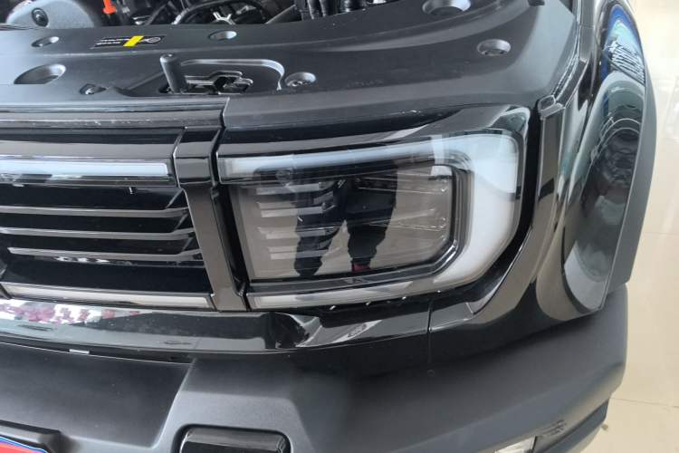 Used Beijing Auto BJ40 2024 2.0T All-New Urban Hunter Edition Chivalrous Style