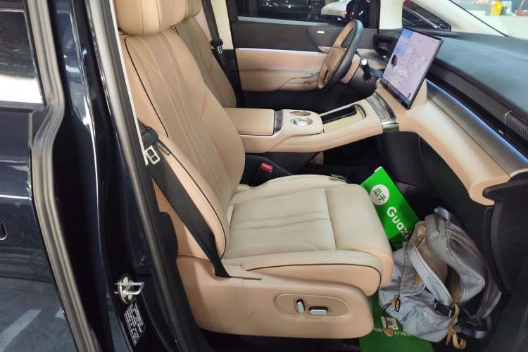 Used XPeng X9 2024 702 Ultra-Long Range Max