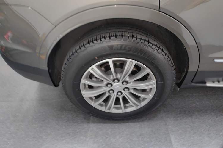 Used Cadillac XT5 2016 25T Luxury Model
