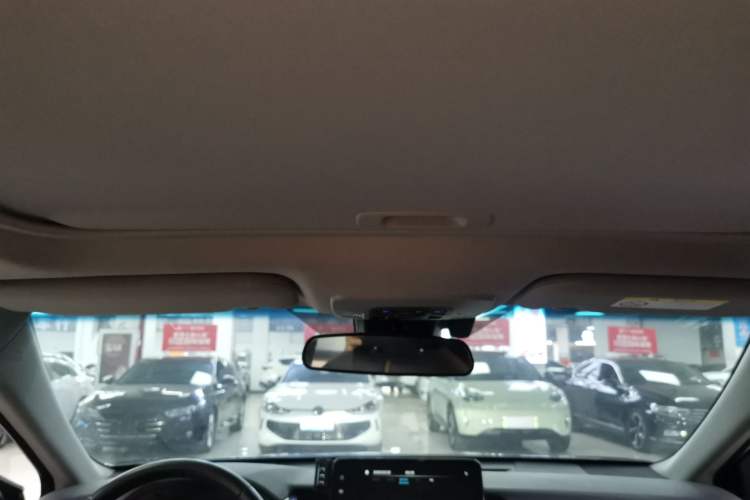 Used Toyota Camry 2023 2.0G Luxury Edition