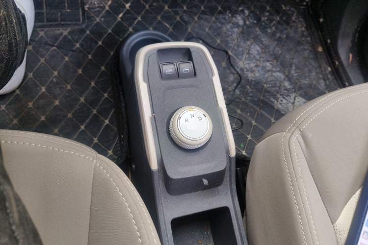 Used Chery QQ Ice Cream 2024 Edition Youth Version 205km Sundae
