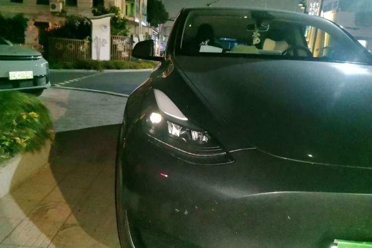 Used Tesla Model Y 2024 Rear-Wheel-Drive Version