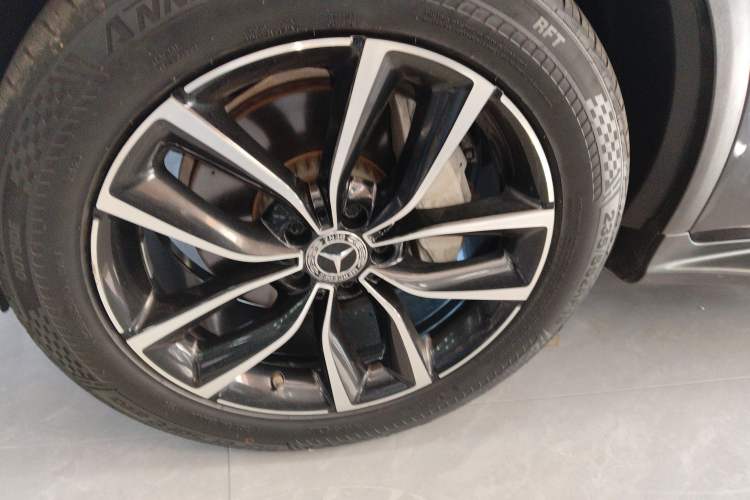 Used Mercedes-Benz GLC 2020 Facelift GLC 300 L 4MATIC Dynamic Edition
