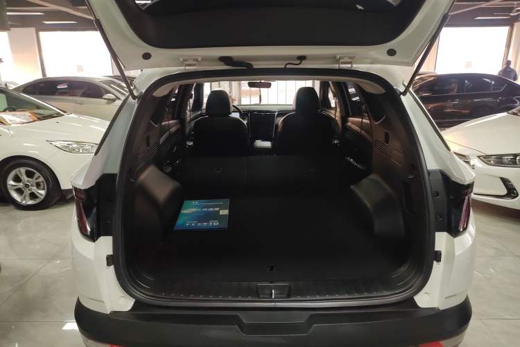 Used Hyundai Tucson 2023 Tucson L 1.5T Automatic Two-Wheel Drive LUX Prestige Edition
