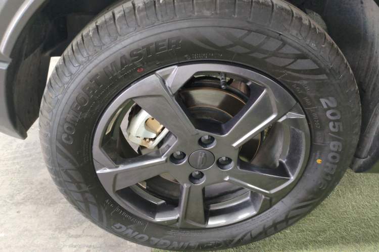 Used Geometry E Firefly 2024 301km Starlight
