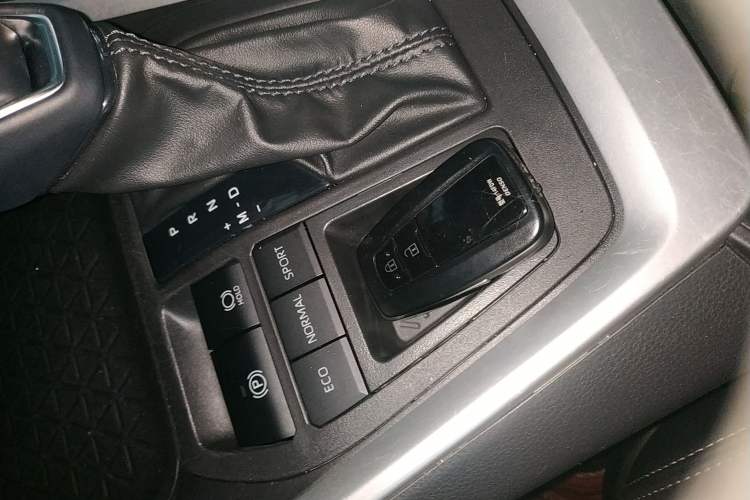 Used Toyota Wildlander 2023 2.0L CVT Two-Wheel Drive Luxury PLUS Edition