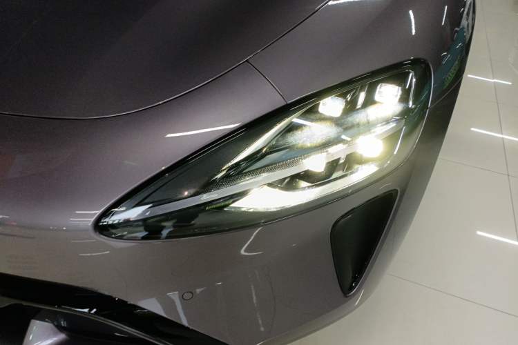 Used  SU7 2024 Rear-Drive Ultra-Long Range Advanced Pro-Level Intelligent Driving Version
