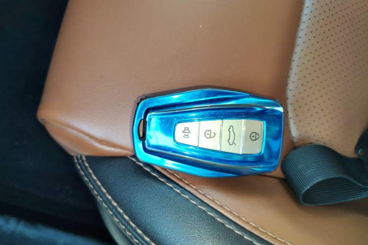 Used Geely Auto Vision X6 2020 1.4T CVT Luxury Edition
