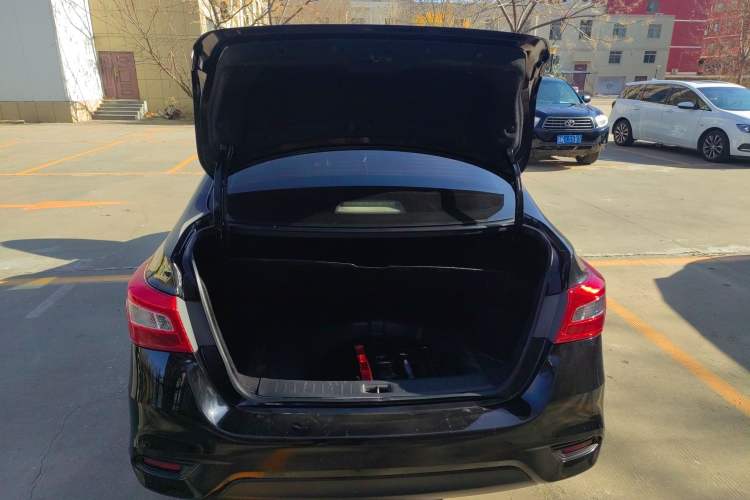 Used Nissan Sylphy 2019 1.6XV CVT Smart Connect Luxury Edition China VI Standard
