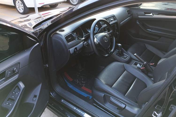 Used Volkswagen Sagitar 2018 1.6L Automatic Comfort Model
