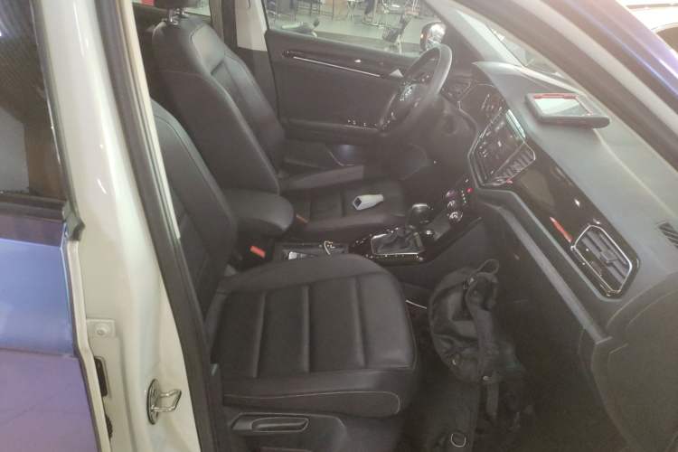 Used Volkswagen T-ROC 2020 280TSI DSG Two-Wheel Drive Comfort Version