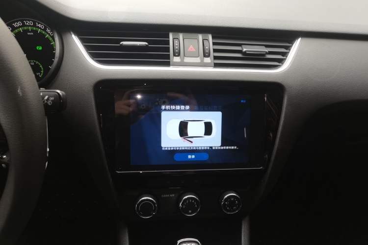 Used Skoda Octavia 2019 TSI230 DSG Smart & Comfort Edition China VI Standard