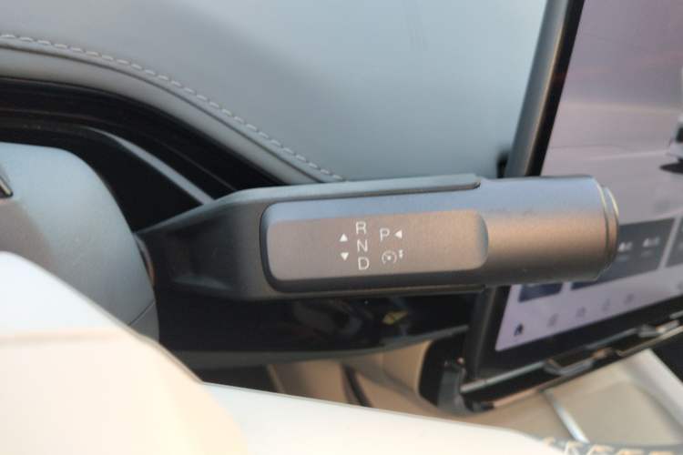 Used  GT 2023 560 Rear-Drive Seven-Wing Edition