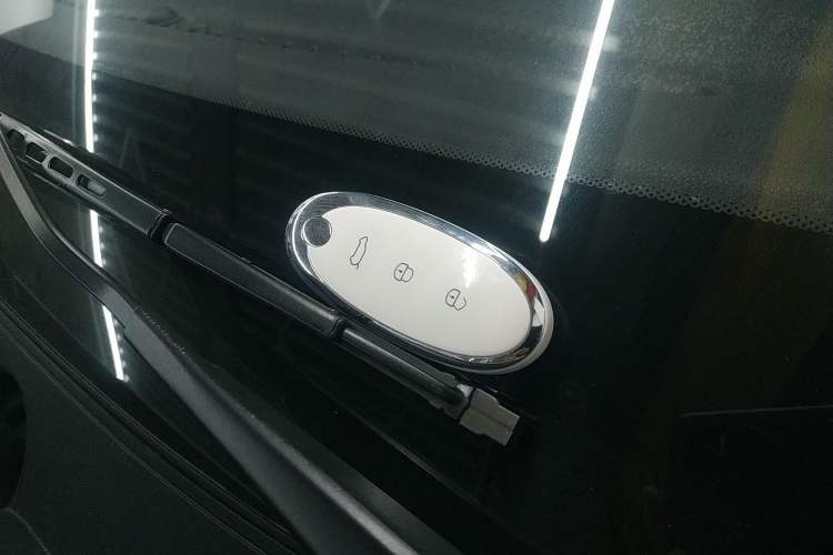 Used Dongfeng NAMMI 01 
