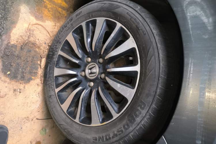 Used Honda Crider 2013 1.8L automatic luxury edition
