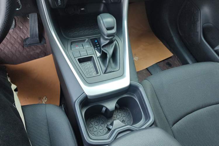 Used Toyota RAV4 2021 2.0L CVT Two-Wheel Drive Urban Edition
