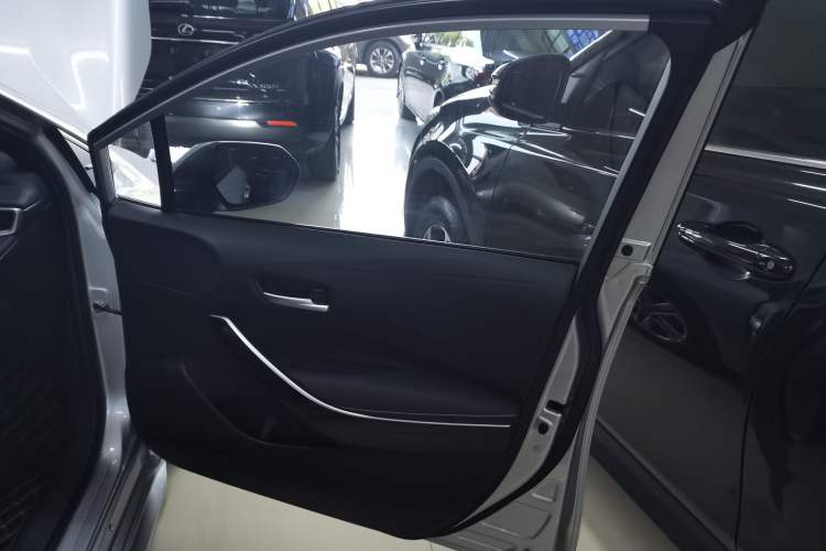 Used Toyota Levin 2019 185T CVT Luxury Edition China VI Standard
