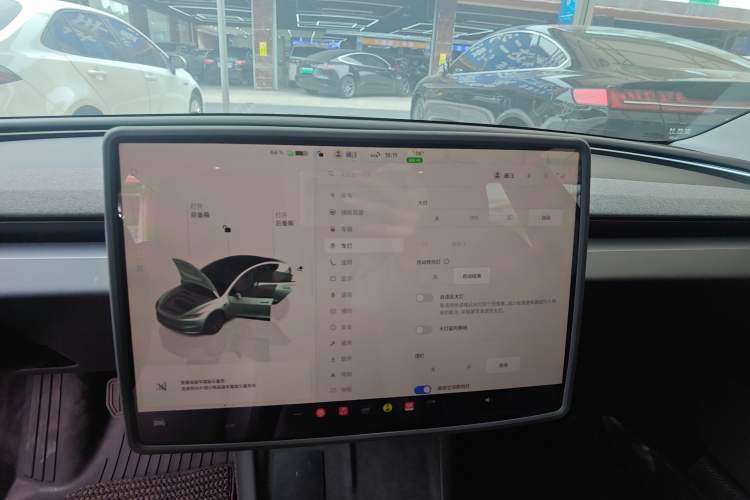 Used Tesla Model 3 2023 Rear-Wheel-Drive Version
