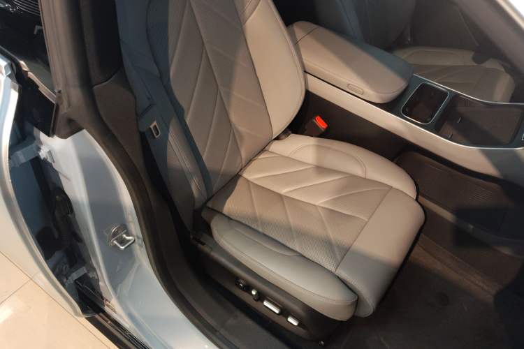 Used Nio ET5 2025 75 kWh
