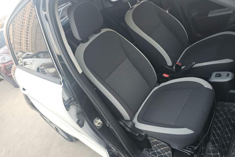 Used ORA Black Cat 2021 301 km Basic Version
