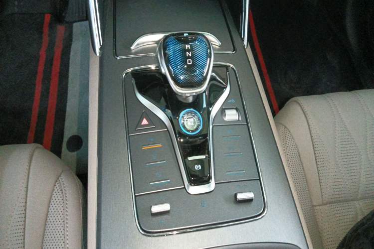 Used BYD Tang New Energy 2024 DM-i Glory Edition 112KM Prestige Model