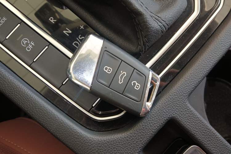 Used Volkswagen FAW-Volkswagen CC 2021 Estate Car 380TSI Vizion Edition
