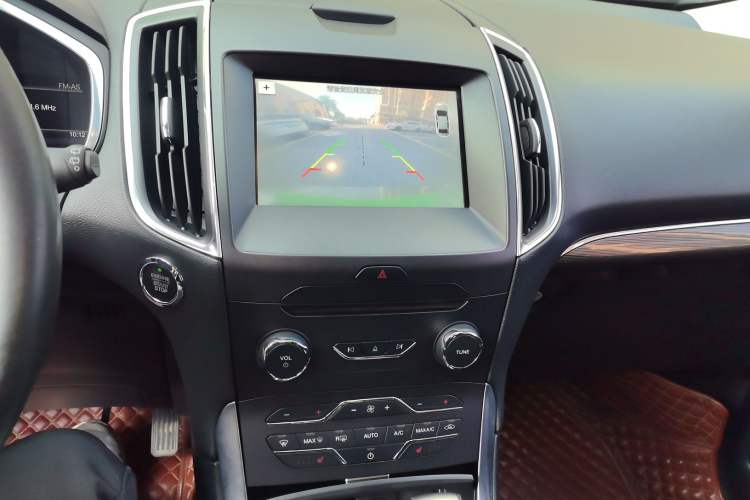 Used Ford Edge 2018 EcoBoost 245 Two-Wheel-Drive Titanium 7-Seater China V Standard
