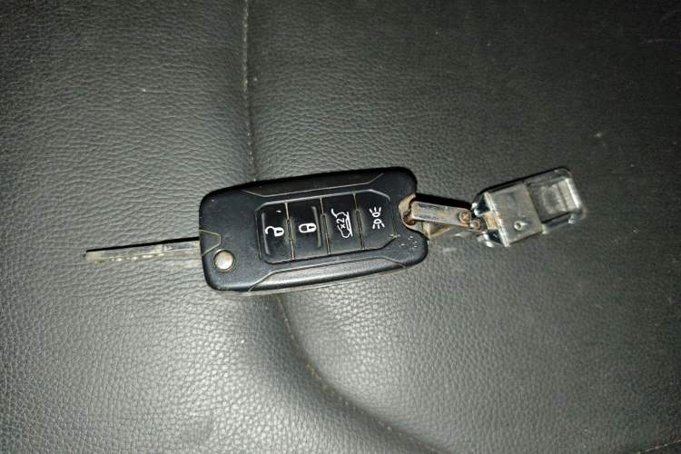 Used  Renegade 2018 Connected Large Screen Version 180T Automatic High-Energy Edition
