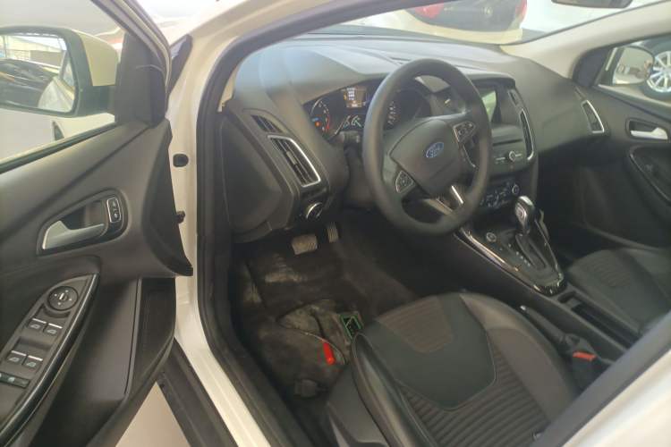 Used Ford Focus 2018 Hatchback Classic EcoBoost 180 Automatic Elite Model
