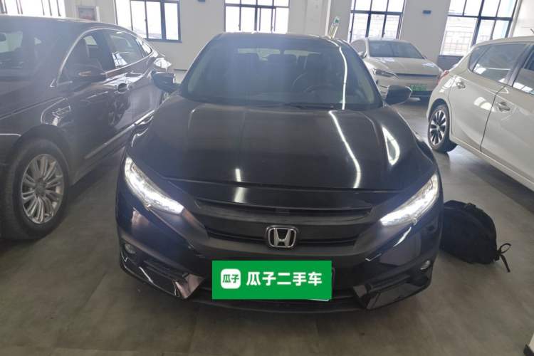 Used Honda Civic 2016 220TURBO CVT Prestige Edition
