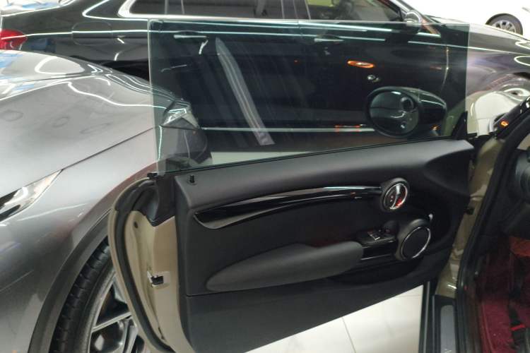 Used  MINI 2019 2.0T COOPER S Artist
