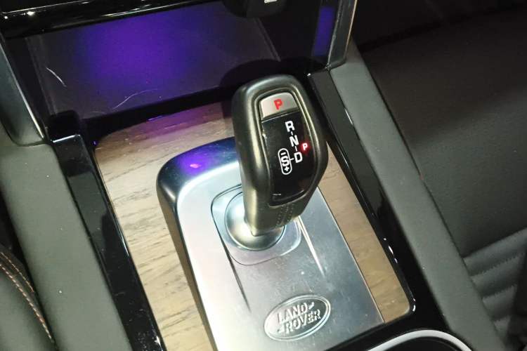 Used Land Rover Discovery Sport 2022 Revised Version 249 PS R-Dynamic S Performance Edition 5 Seats