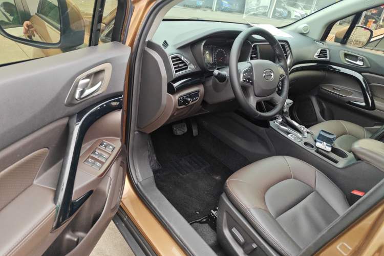 Used GAC Trumpchi GS4 2017 235T Automatic Two-Wheel Drive Luxury Smart Connectivity Version