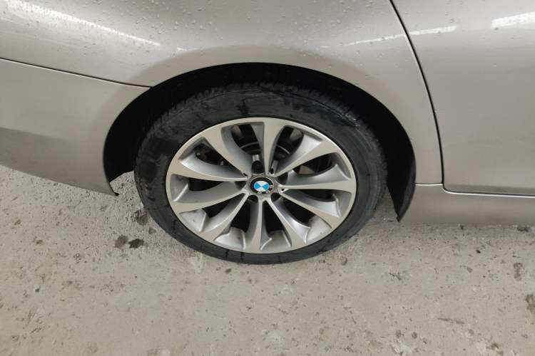 Used BMW 5 Series 2017 525Li Leading Model