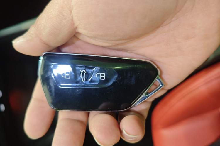 Used Volkswagen Golf 2023 Facelift 280TSI DSG R-Line Lite
