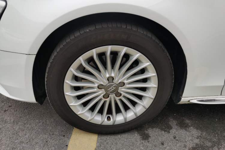 Used Audi A4L 2016 35 TFSI Collector's Edition Automatic Standard Model
