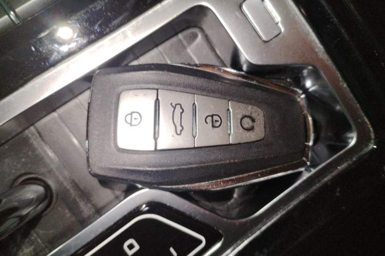 Used Geely Auto Emgrand GS 2020 1.4T CVT Ya
