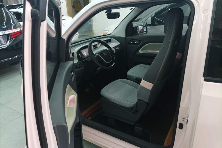 Used Wuling Hongguang MINIEV 2022 Macaron Premium Model – Lithium Iron Phosphate