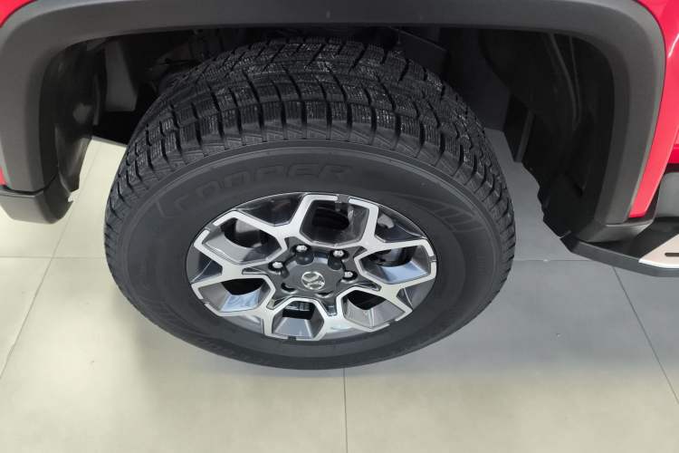 Used  BJ40 2019 PLUS 2.3T Automatic Four-Wheel Drive Premium Edition China VI
