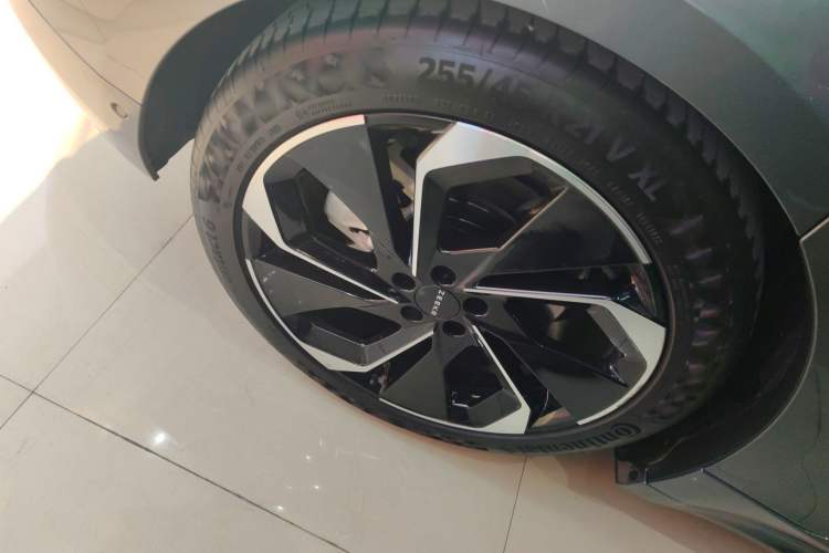 Used Zeekr 001 2022 Long-Range Dual-Motor WE Edition
