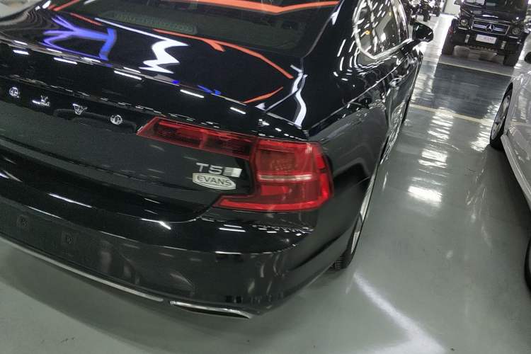 Used Volvo S90 2019 T5 Zhiyi Edition
