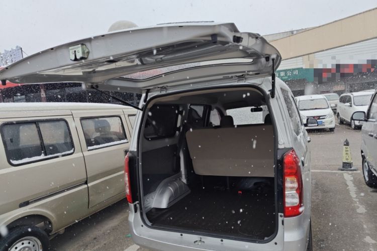 Used Wuling Hongguang V 2022 1.5L Jingqu Edition Electric-Assist LAR
