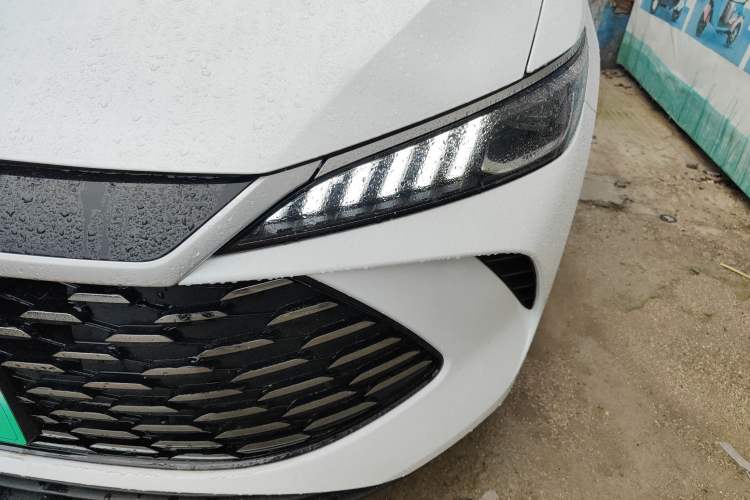 Used BYD Qin PLUS 2025 DM-i Smart Drive 55KM Leading Model
