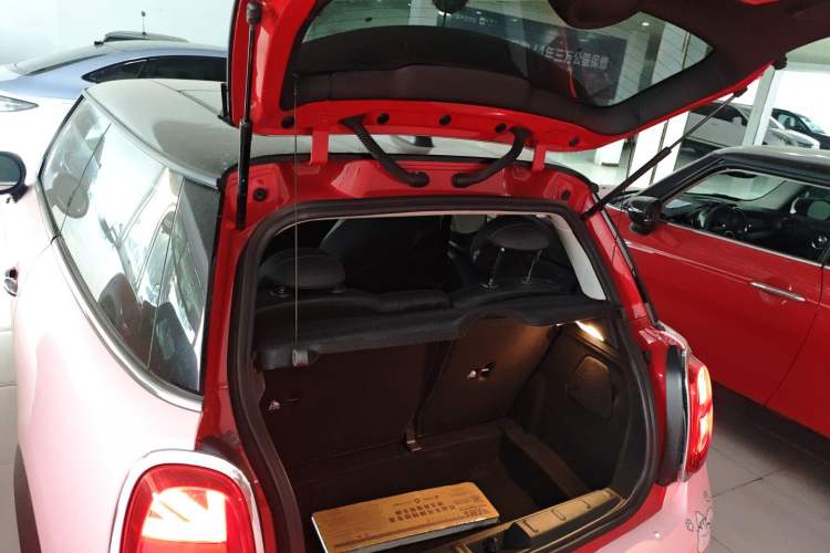 Used  MINI 2022 1.5T COOPER Classic Edition
